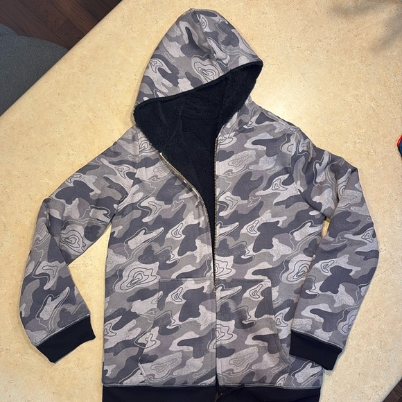 Reversible soft hoody - Picture 1 of 2
